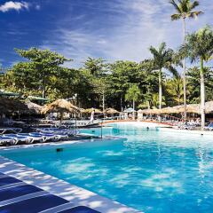 Отель Playabachata Resort - All Inclusive бассейн