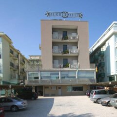 Hotel Derby парковка