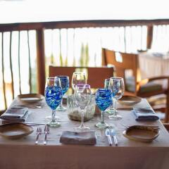 Отель Embarc Zihuatanejo