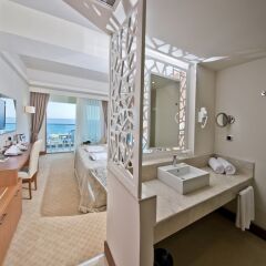 Отель Tui Day&Night Connected Club Life Belek Богазкент ванная
