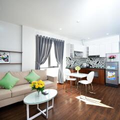Отель Lilyhometel Cau Giay