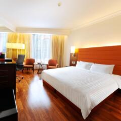 Rembrandt Hotel Suites and Towers 4* Номер Делюкс с разными типами кроватей фото 2