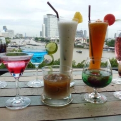 Отель River View Guest House Бангкок гостиничный бар