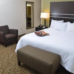 Отель Hampton Inn & Suites Sharon, PA комната для гостей фото 2