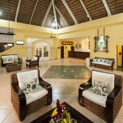 Отель Casa Marina Beach & Reef All Inclusive интерьер отеля