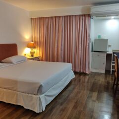 Lee Place Hotel Бангкок комната для гостей