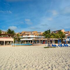 Отель Sunset Fishermen Beach Resort Плая-дель-Кармен пляж