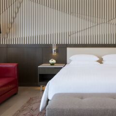Отель Courtyard by Marriott Tianjin Hongqiao Китай, Тяньцзинь - отзывы, цены и фото номеров - забронировать отель Courtyard by Marriott Tianjin Hongqiao онлайн комната для гостей фото 2
