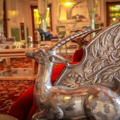 Отель The Raj Palace (Small Luxury Hotels of the World) гостиничный бар