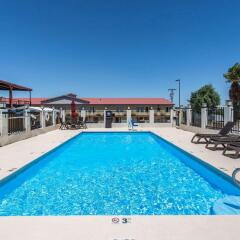 Отель Best Western Ozona Inn Озона бассейн