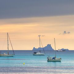 Gran Hotel Montesol Ibiza, Curio Collection by Hilton пляж
