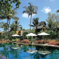 Отель Beachcomber Trou aux Biches Resort & Spa бассейн