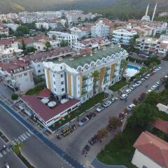Отель Seray Deluxe Мармарис городской автобус