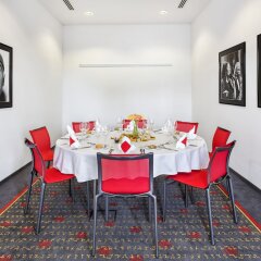 Отель Vienna House Easy Pilsen Чехия, Пльзень - 3 отзыва об отеле, цены и фото номеров - забронировать отель Vienna House Easy Pilsen онлайн в номере