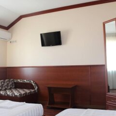 Гостиница Semeiny Guest House в Анапе отзывы, цены и фото номеров - забронировать гостиницу Semeiny Guest House онлайн Анапа сейф в номере