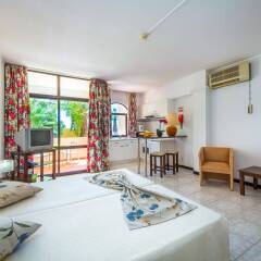 Отель Monica Isabel Beach Club комната для гостей
