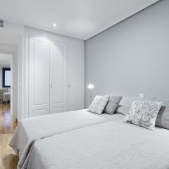 Апартаменты Ayala Apartment by FlatSweetHome комната для гостей фото 3