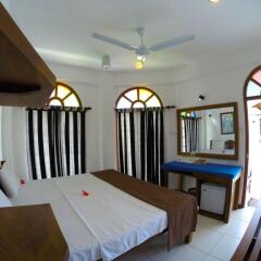Royal Beach Hotel Хиккадува детские мероприятия фото 2