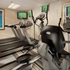 Отель Comfort Inn Downtown DC/Convention Center США, Вашингтон - отзывы, цены и фото номеров - забронировать отель Comfort Inn Downtown DC/Convention Center онлайн фитнесс-зал