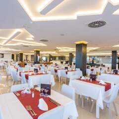 Sirenis Hotel Goleta - Tres Carabelas & Spa питание