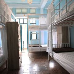 Baan Talat Phlu - Hostel