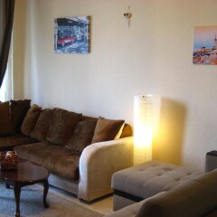 Апартаменты Lakshmi Great Apartment Afanasievsky комната для гостей фото 4
