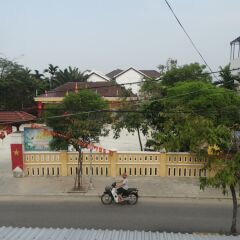 Отель Yellow House Homestay
