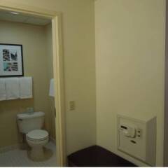 Country Inn & Suites by Radisson, Port Clinton, OH in Port Clinton, United States of America from 103$, photos, reviews - zenhotels.com bathroom photo 3