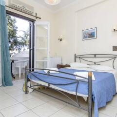 Отель Holiday Beach Resort балкон