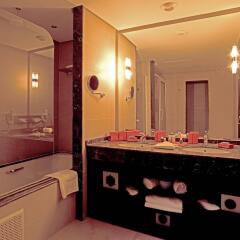 Отель Palais Medina & Spa Марокко, Фес - отзывы, цены и фото номеров - забронировать отель Palais Medina & Spa онлайн ванная