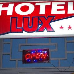 Hotel Lux Vlore