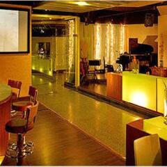 Grand Diamond Suites Hotel гостиничный бар