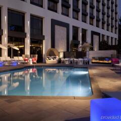 Отель Beverly Hills Marriott бассейн фото 2