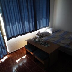 Отель Guest House Olimpiya Болгария, Свети Влас - отзывы, цены и фото номеров - забронировать отель Guest House Olimpiya онлайн комната для гостей фото 3