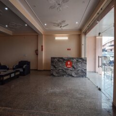 OYO 15555 Hotel Ganesham интерьер отеля