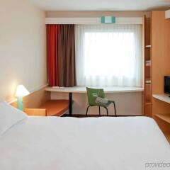 Отель MEININGER Hotel Leipzig Hauptbahnhof Германия, Лейпциг - 2 отзыва об отеле, цены и фото номеров - забронировать отель MEININGER Hotel Leipzig Hauptbahnhof онлайн комната для гостей фото 3