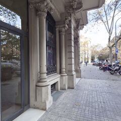 Отель You Stylish Eixample Esquerra 3 Барселона вид на фасад