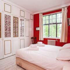 Отель Unique, Quirky 1 Bed in Belsize Park комната для гостей фото 2