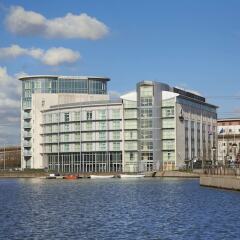Отель DoubleTree By Hilton London Excel пляж фото 2