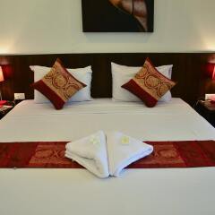 Phuket Airport Hotel комната для гостей