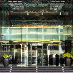 Отель Park Regis Kris Kin Hotel ОАЭ, Дубай - 10 отзывов об отеле, цены и фото номеров - забронировать отель Park Regis Kris Kin Hotel онлайн вид на фасад