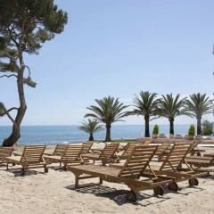 Melbeach Hotel & Spa - Adults Only пляж