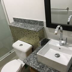 Апартаменты Millennium Apartments ванная