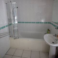 Отель 2 Bedroom Meadows Flat Эдинбург ванная