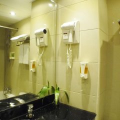 The Victoria Hotel in Macau, Macau from 90$, photos, reviews - zenhotels.com bathroom