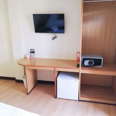 Апартаменты Studio Central Pattaya By Icheck Inn Паттайя сейф в номере