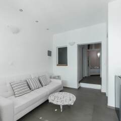 Отель Amoudi Villas комната для гостей фото 5