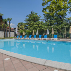 Hotel Flora Стреза бассейн