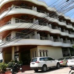 Samui Island Beach Resort & Hotel парковка