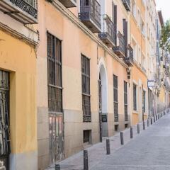 Отель Charming Malasaña